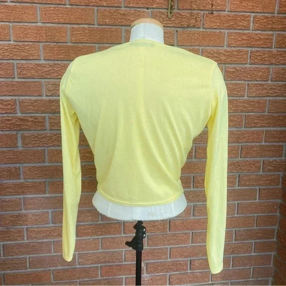 PrettyLittleThing Light Yellow Ribbed Tie Cardigan Women’s Size 6 - Picture 5 of 7